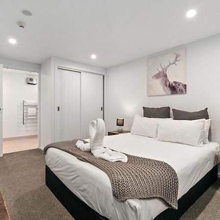Lakeside Living - Modern 2-Bedroom Apartment Queenstown Exterior foto