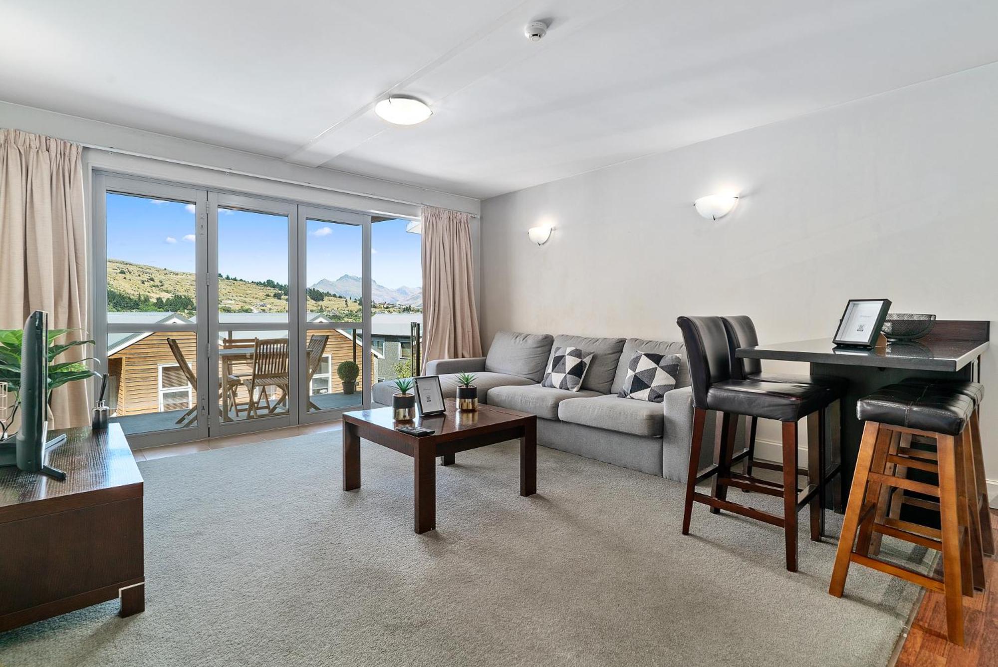 Lakeside Living - Modern 2-Bedroom Apartment Queenstown Exterior foto